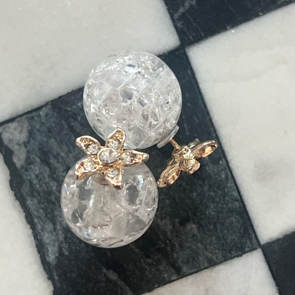 Double Sided Earrings With Cracked Glass Bead & Dimond Flower🤍